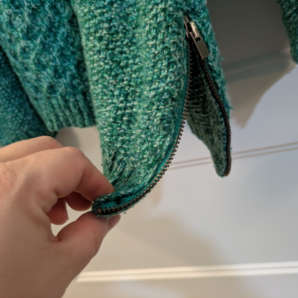 Talbot's Women's Green Sweater - Picture 7 of 11